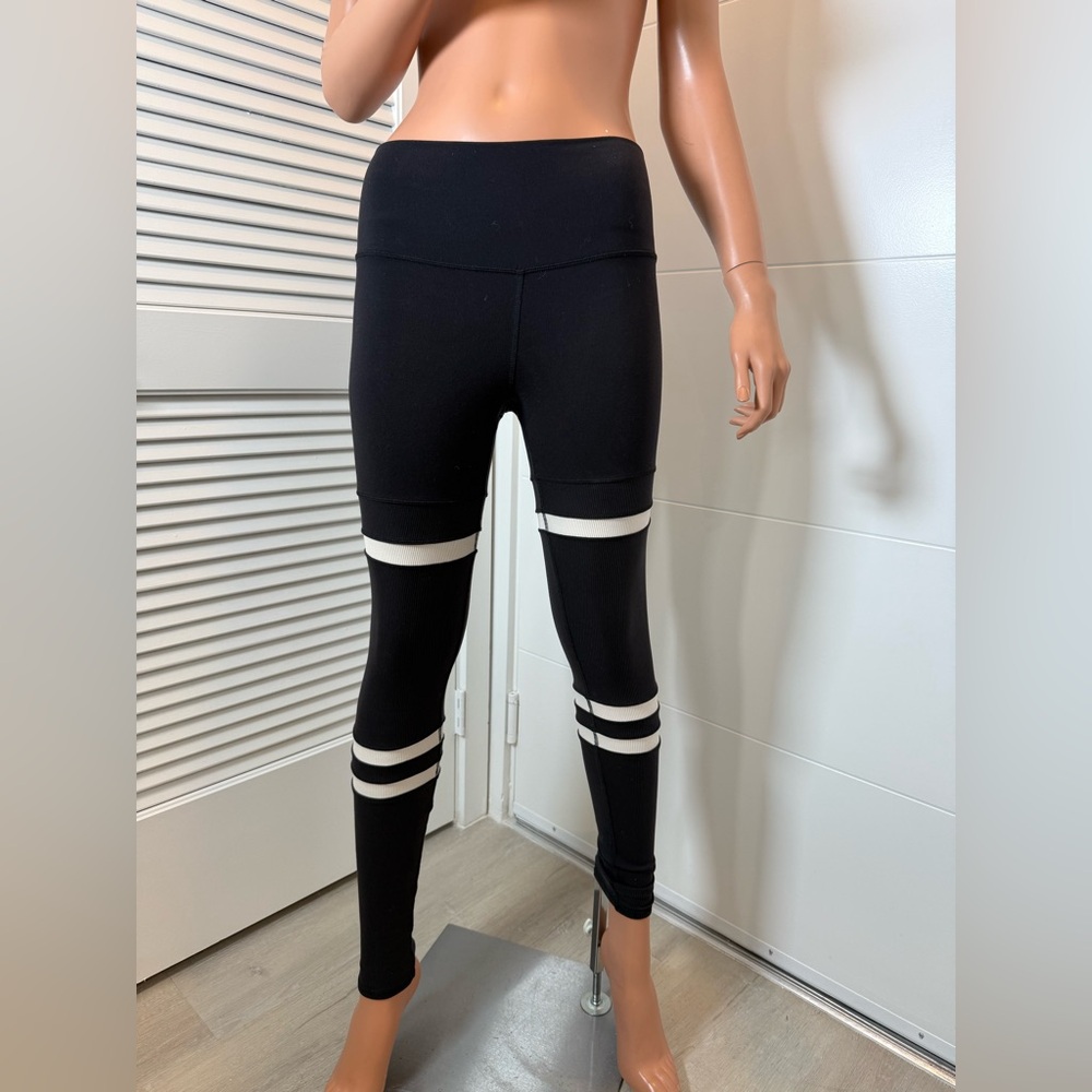 ALO Yoga high-waist moto leggings - black with white stripe size small
